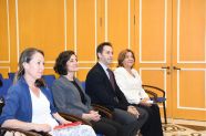 Akbank Dönüşüm Akademisi TOBB İzmir Kadın Girişimciler Programı İzmir’de Fiziki Eğitimlerini Başarıyla Tamamlandı.